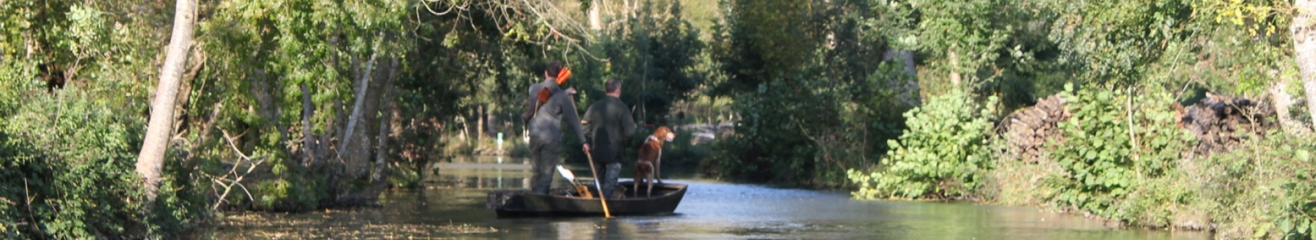 chasseurs à l'arc dans le marais poitevin